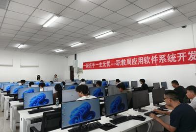 信息工程系舉辦“一技在手，一生無憂”2024年職業(yè)教育活動周軟件開發(fā)與信息技術(shù)咨詢服務系列活動